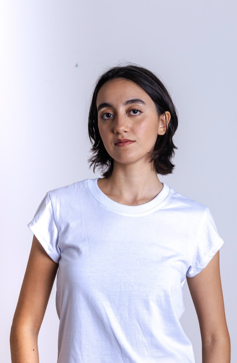 White Dahlia Basic T-shirt